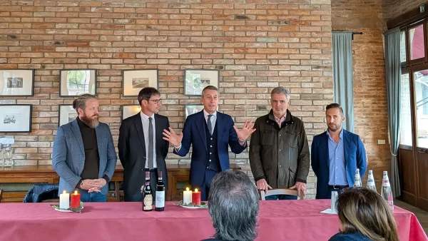 Vendemmia dei sindaci 2025 con autorità